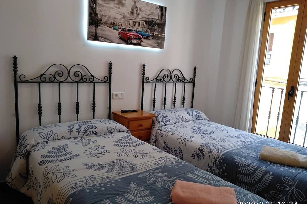 Berghütte 11 km vom Meer entfernt. in Orba, Costa Blanca