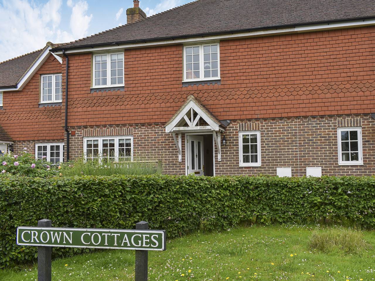 Crown Cottage in Horsted Keynes, West Sussex