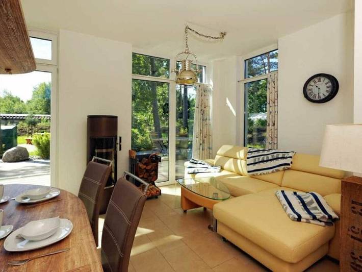 Ferienhaus für 6 Personen, mit Whirlpool und Terrasse sowie Garten und Pool auf Usedom - 4