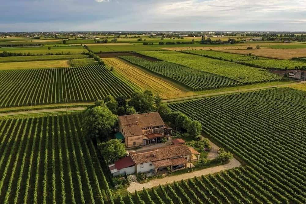 Casetta Vacanze La Vigna con Piscina in Lonigo, Provincia di Vicenza