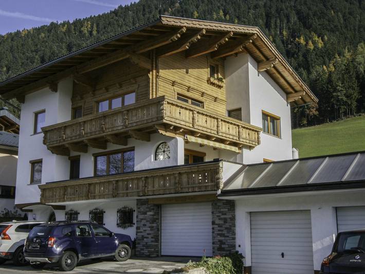 Ferienwohnung für 4 Personen, mit Balkon und Garten