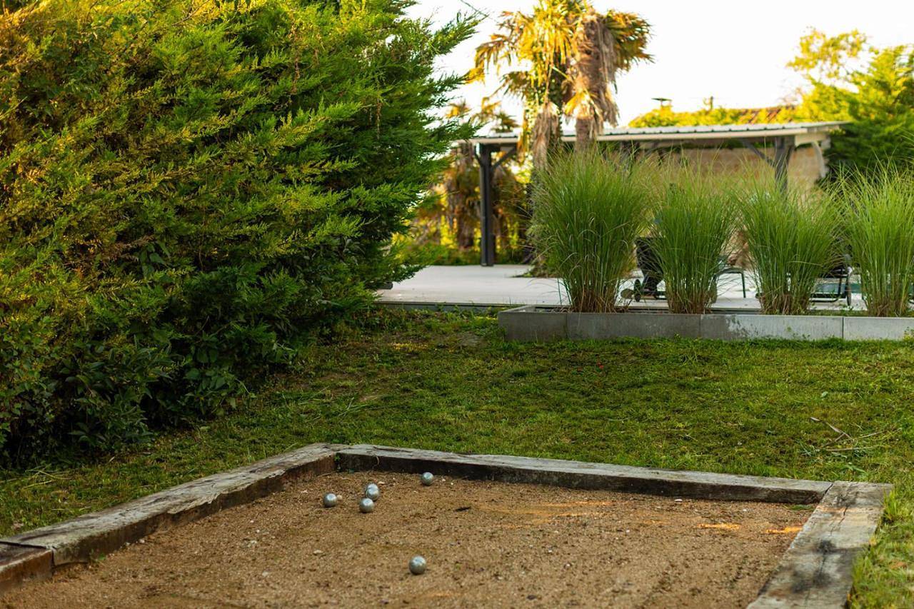 Villa with Private Pool in Moncrabeau, Région de Nérac
