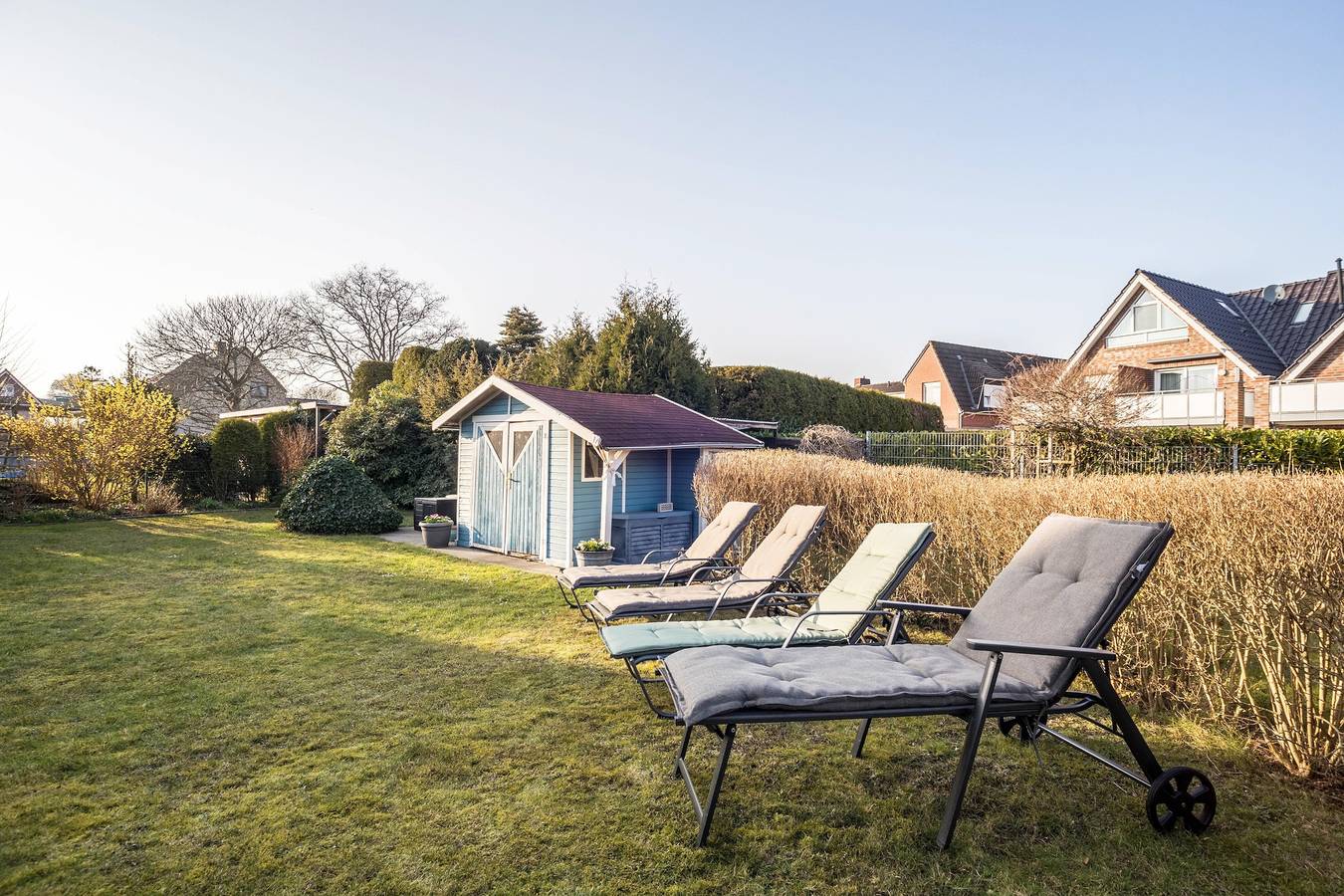 Ganze Wohnung, Ferienwohnung 'Nordhaus 3' nahe dem Strand mit Gemeinschaftsgarten und Wlan in Duhnen, Cuxhaven