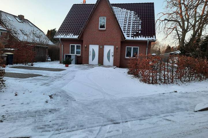 Ferienwohnung für 4 Personen, mit Terrasse und Garten in Hohendorf (Groß Mohrdorf)