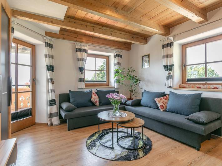 Geheel appartement, Exclusief vakantieappartement met bergzicht in Kirchberg in Tirol, Kaisergebirge