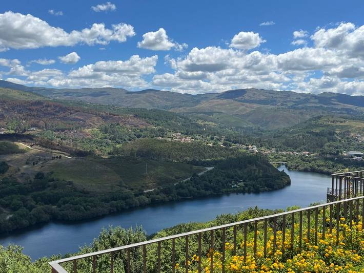 Location de vacances pour 6 personnes, avec terrasse ainsi que piscine et jardin, animaux acceptés dans Arcos de Valdevez - 3