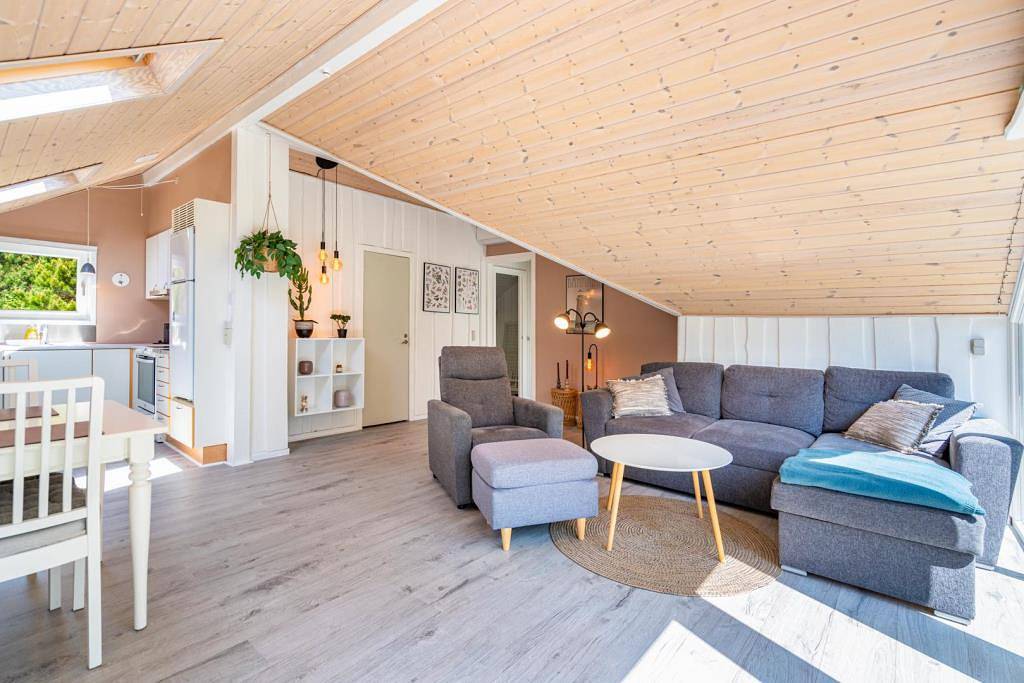Wunderschön gelegenes Ferienhaus mit eingezäuntem Grundstück. Hund erlaubt. in Nørre Nebel, Varde