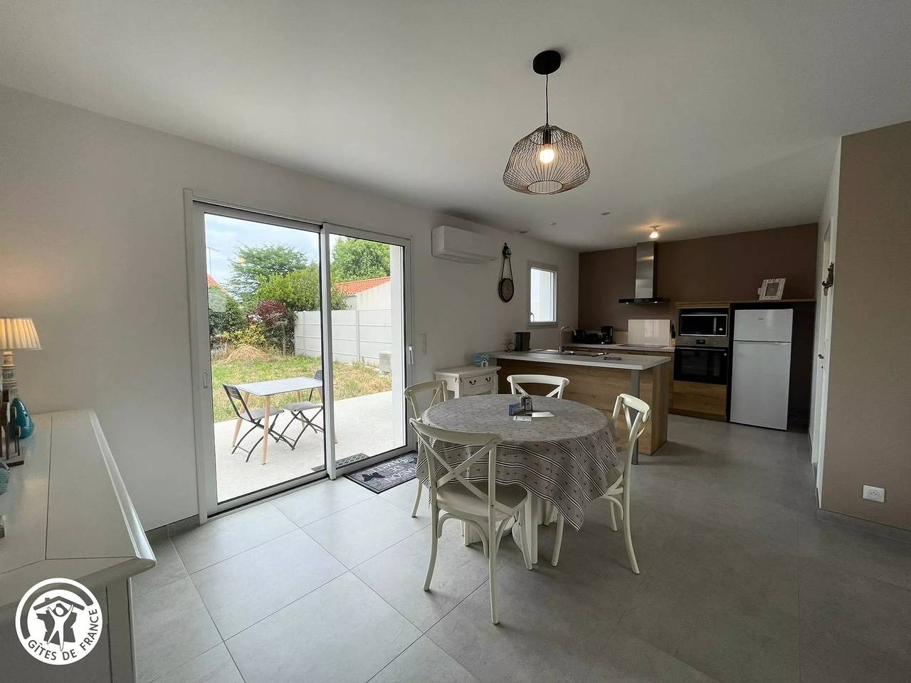 Villa Oasis : Parking, WiFi, Jardin, Près de la plage et du centre ville in La Barre-de-Monts, Vendée