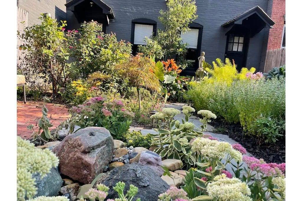 Tranquil In-Town Garden Carriage House, No pet fee in Cincinnati, Hamilton County (OH)