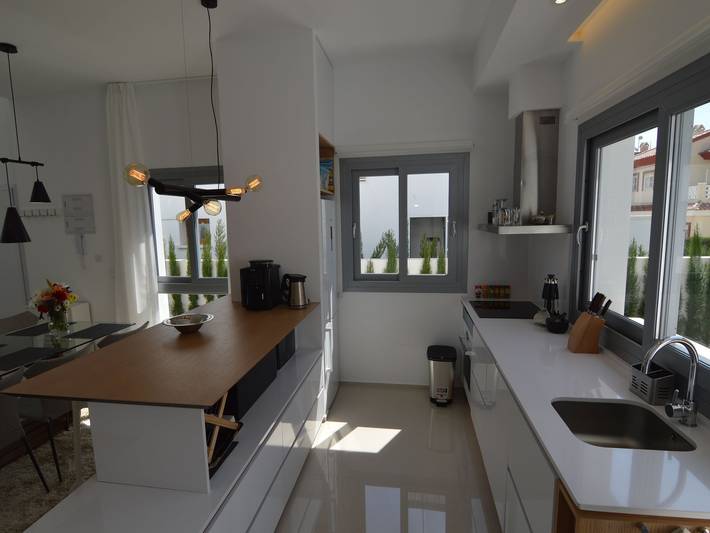 Casa rural para 6 personas, con terraza además de piscina y jardín, Familias con niños en Rojales - 3