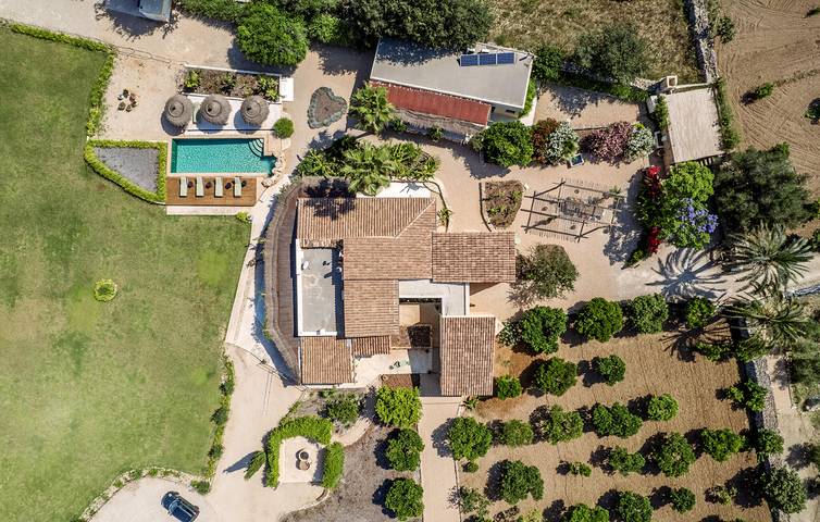 Entspannungsoase mit Pool und Grill in der Nähe von Llubí - WiFi & AC in Llubí, Mallorca Inselmitte
