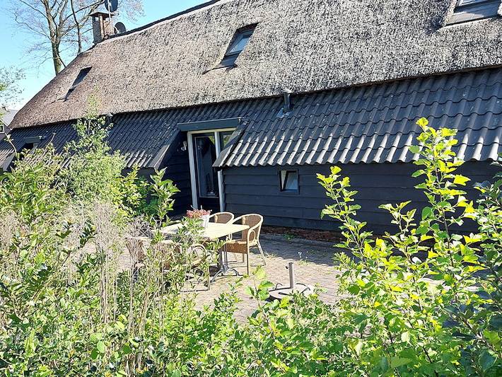 Vakantiehuis voor 14 personen, with Balkon/Terras and Terras as well as Tuin in Havelte