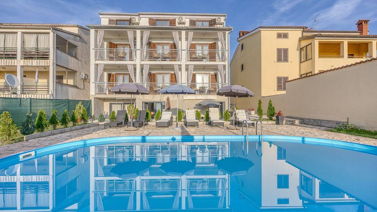 Ganze Ferienwohnung, Ferienwohnung für 5 Personen (45 m²) in Červar-porat in Cervar, Porec und Umgebung