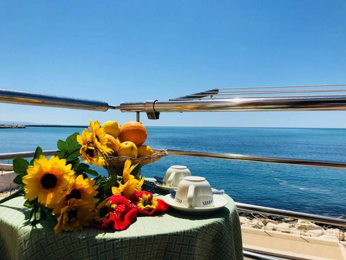Casa vacanza per 6 persone, con panorama e giardino, adatto a famiglie con bambini - 1