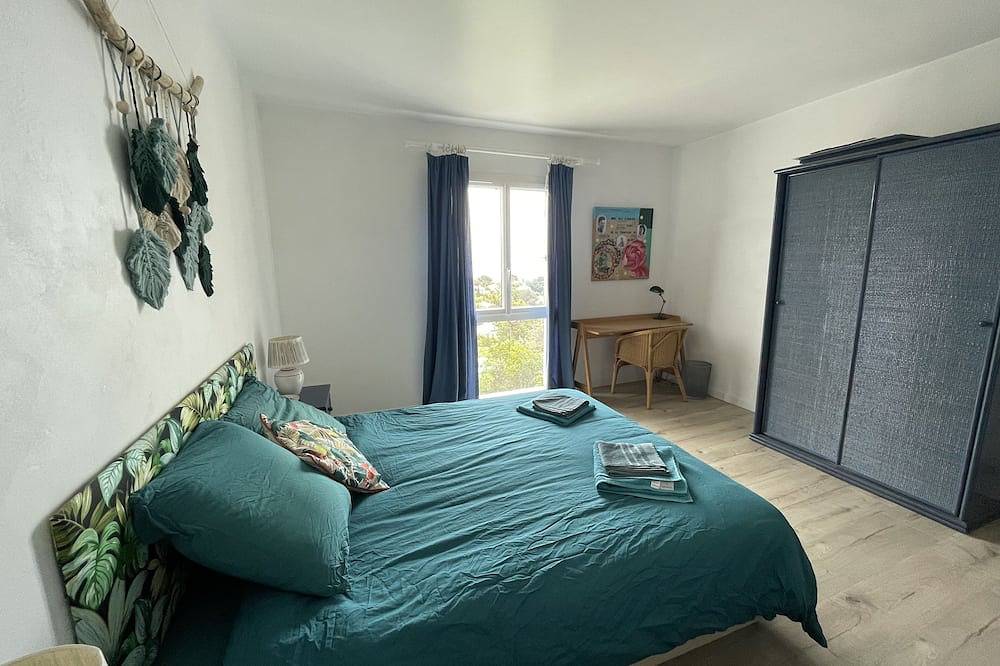 Schöne Villa, mit herrlichem Meerblick und Pool, ideal für 2 Familien, in Saint-Aygulf, Frejus