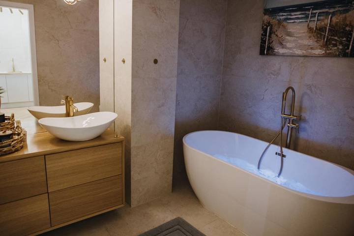 Apartament wakacyjny dla 4 osób, z jacuzzi i balkon - 1