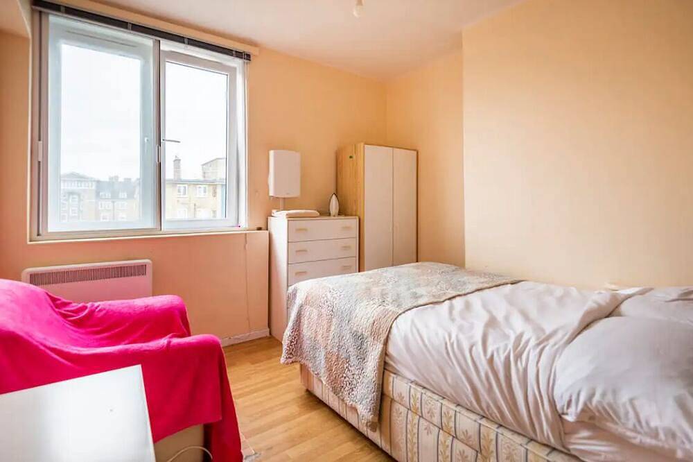 Room in Central London in Camden, London