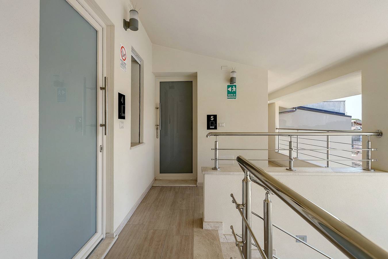 Turri Manna Domo 1 : Appartement Indépendant avec Terrasse Privée, Wi-Fi et Climatisation in Torregrande, Oristano