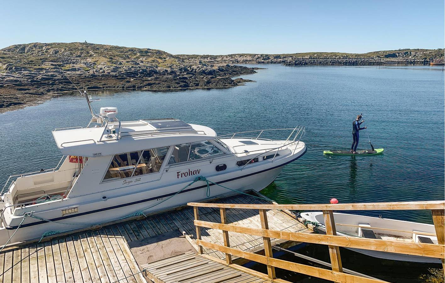 Hus för 7 Personer med trädgård in Frøya