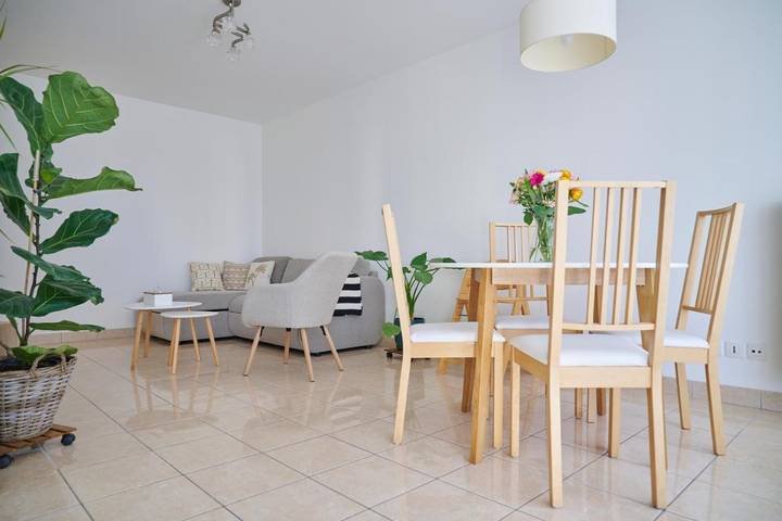 Gîte pour 5 personnes, avec terrasse et vue, animaux acceptés à Huningue