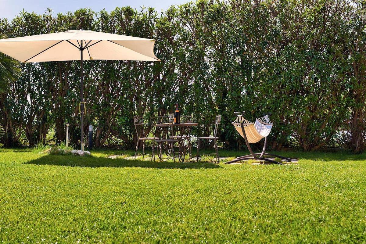 Villa Sabrina with Sea View, Pool, Parking-Verelite in Taggia (City), Taggia