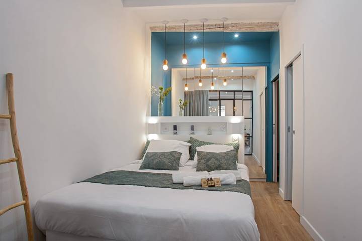 Gîte pour 6 personnes, adapté aux familles dans Plage Des Capucins La Ciotat - 2