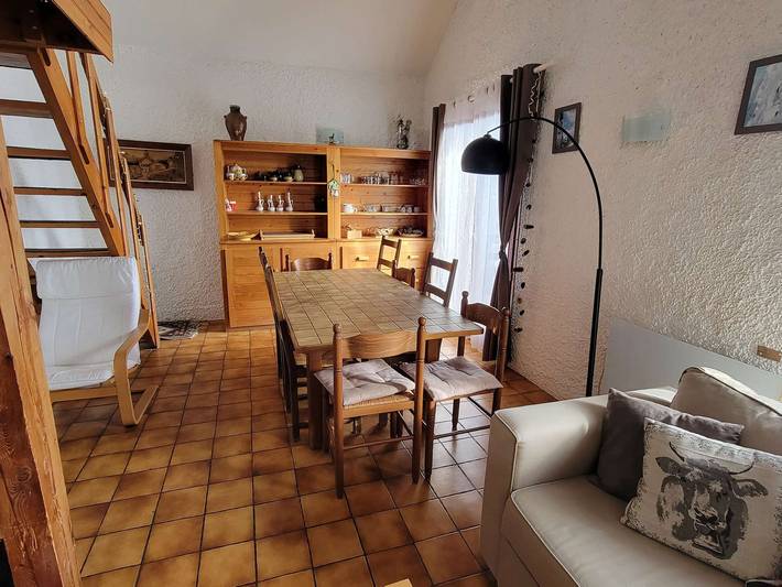 Chalet acogedor con capacidad para 5 personas, cerca de pistas de esquí, senderismo y comercios in Saint-Michel-de-Chaillol, Parque Nacional de los Ecrins