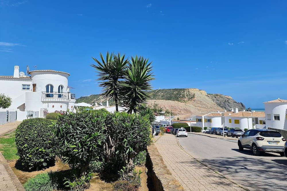 Ganze Wohnung, Gemütliches Apartment mit Meerblick, 2 Minuten vom Strand, Wlan, Heizung in Praia da Luz, Faro Distrikt