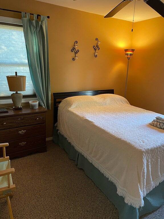 Charming home with lake views in Lake Gaston