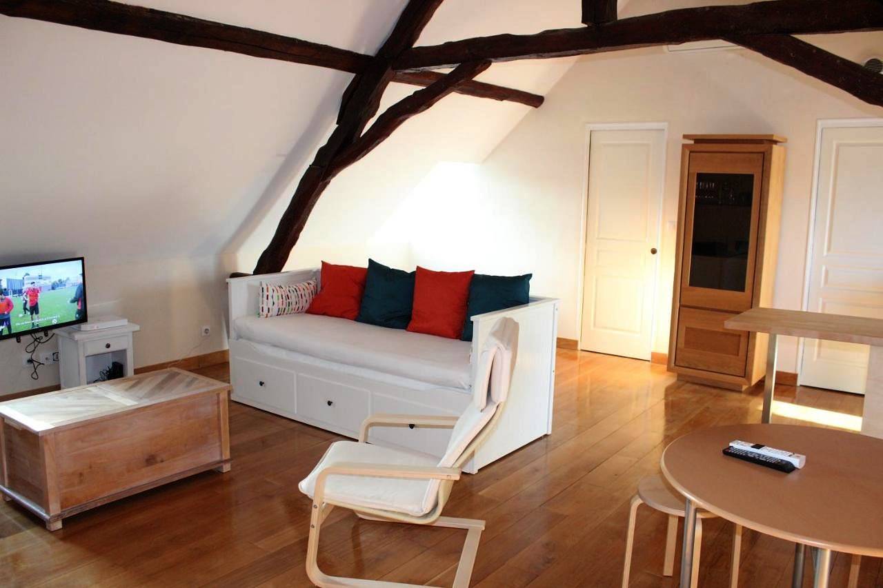 Appartement entier, Studio Apartment in Montignac, Périgord Noir