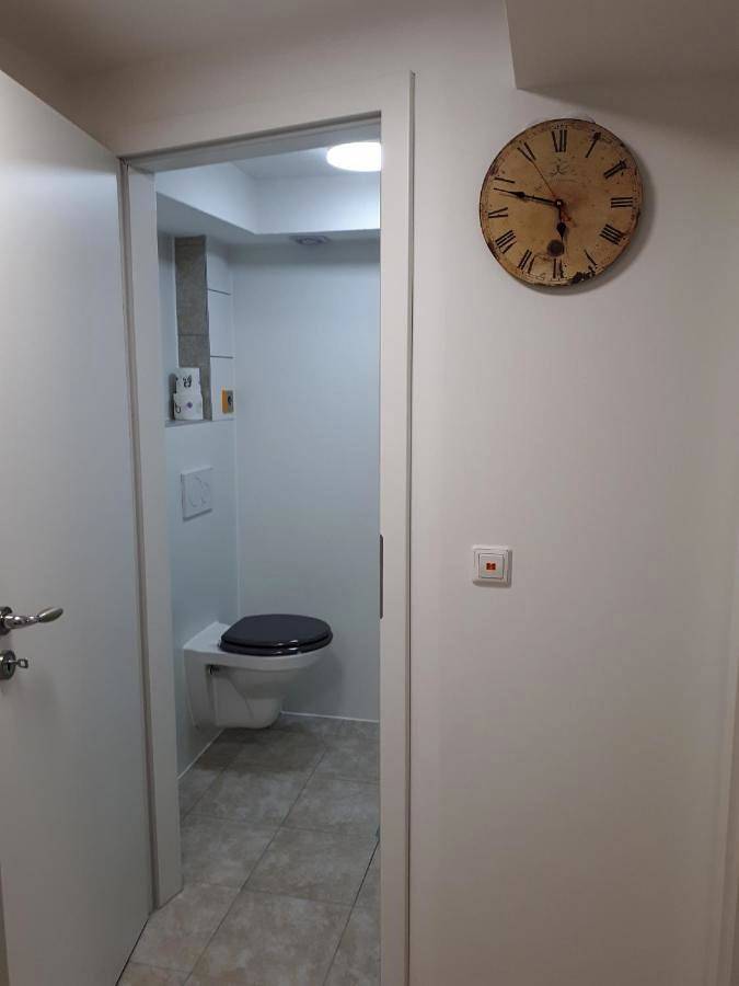 Ferienwohnung für 2 Personen, mit Terrasse und Garten sowie Ausblick in Aalen - 4