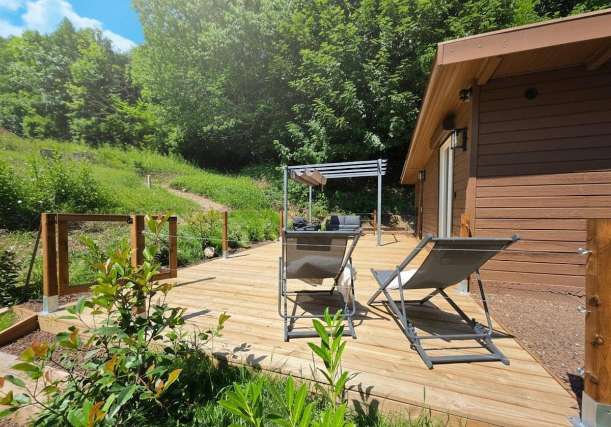 Chalet & private Hot Tub between city and mountain in Saint-Nizier-du-Moucherotte, Parc naturel régional du Vercors