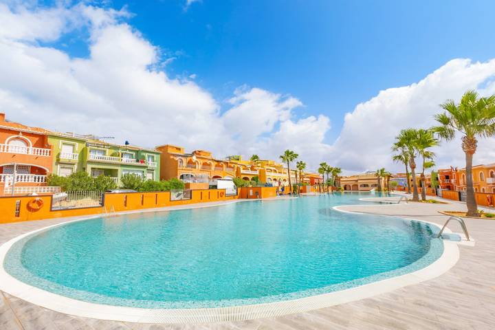 Ferienwohnung für 4 Personen, mit Pool und Terrasse - 1