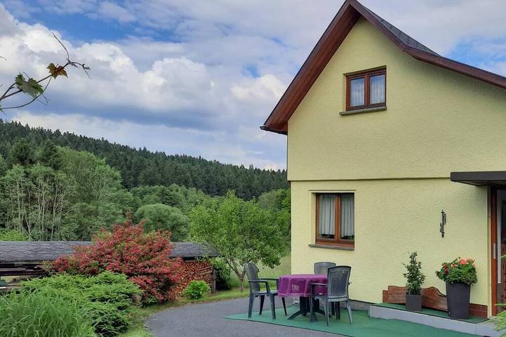Ferienhaus für 2 Personen, mit Garten in Bad Elster