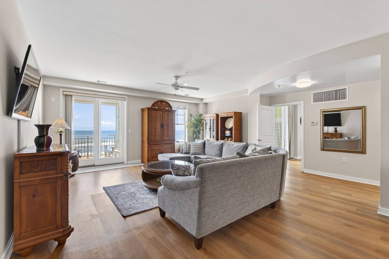 Geheel appartement, New Updated! Oceanfront / Pool / Beach / Fishing / Sanct 205 A in Sandbridge Beach, Sandbridge