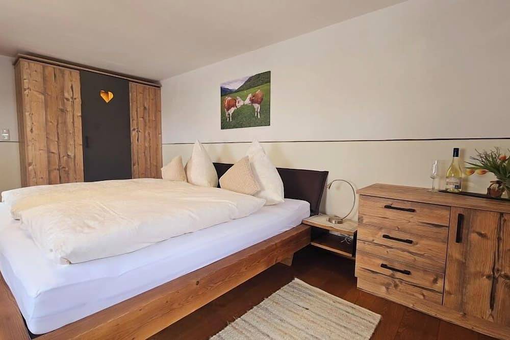 Ganze Wohnung, Ferienwohnung für 1-4 Personen (55 qm, Og) in Bernau am Chiemsee, Chiemsee