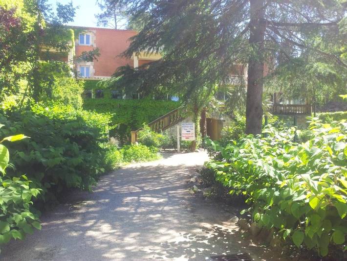 Location de vacances pour 6 personnes, avec Terrasse et Jardin à Corbès - 2