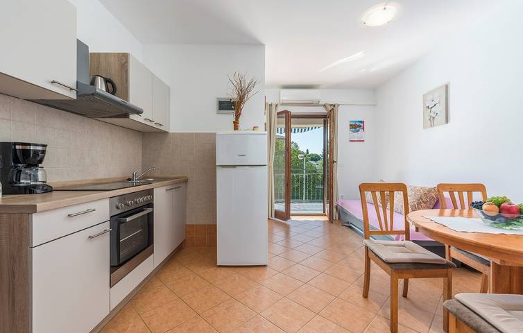 Ganze Wohnung, Apartment Vitas Ii mit Balkon  in Fuente Beach, Funtana