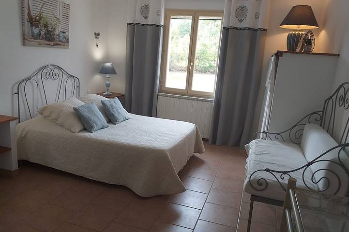 Maison d’hôte pour 2 personnes, avec jardin à Lacoste - 4