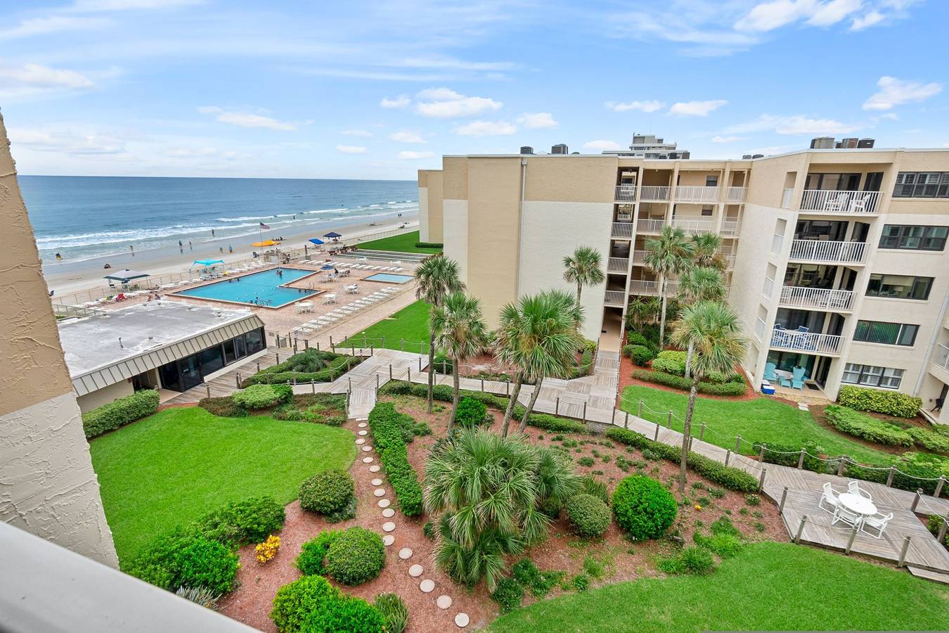 Geheel appartement, Castle Reef two bed, two bath Oceanview Condo in New Smyrna Beach, Florida