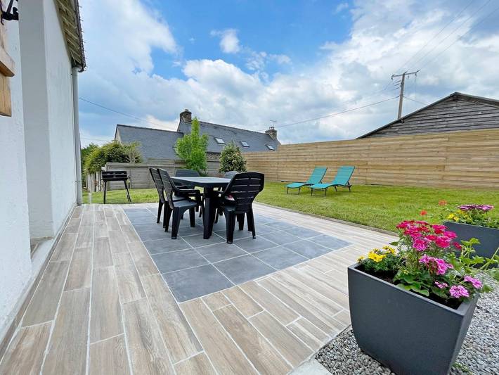 Gîte pour 6 personnes, avec terrasse et jardin