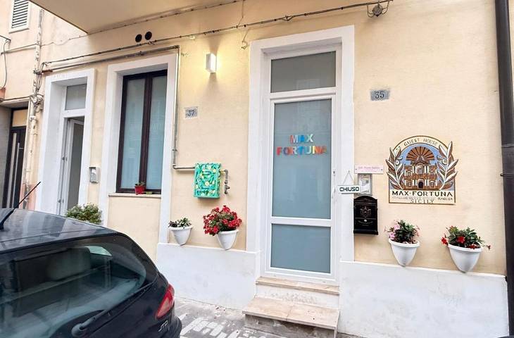 Chambre d’hôte pour 4 personnes, avec vue et balcon
