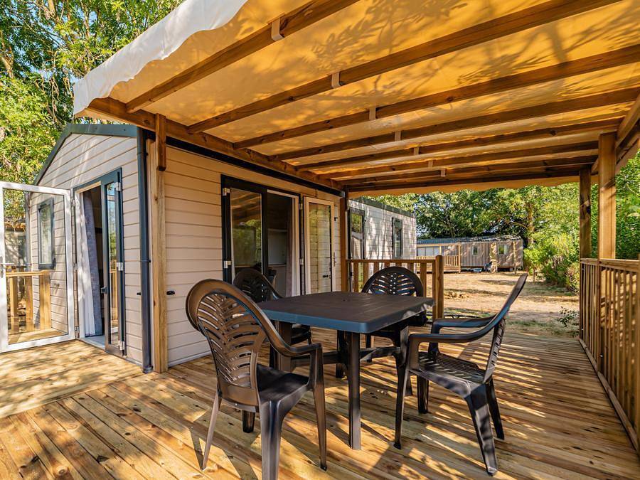 Camping La Dive - Mobilhome 4 personnes - Gamme Loisirs in Saint-Michel-en-l'Herm, Fontenay-le-Comte
