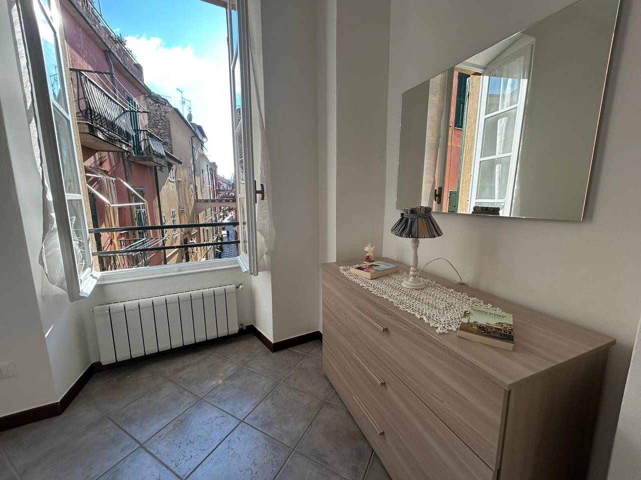 Apartamento entero, Apartamento 'La Casa Del Marchese' con Terraza Privada in Pietra Ligure, Pietra Ligure Municipio