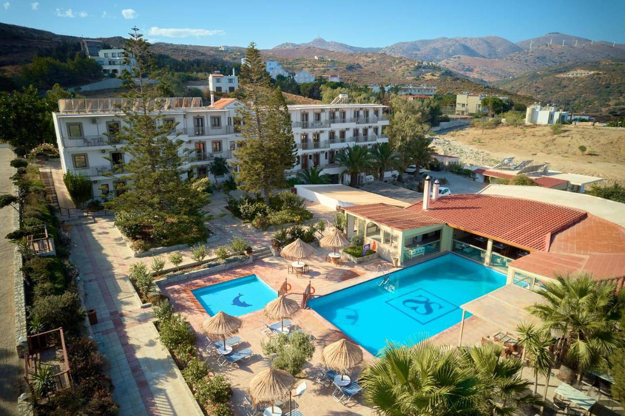 Spiros-Soula Family Hotel & Apartments in Lygaria, Achlada
