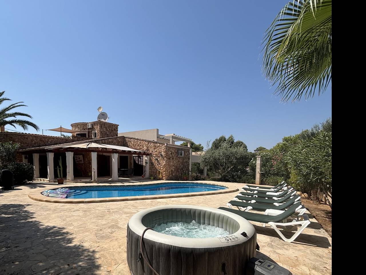 Villa Sanchez – Komfort und Ruhe am Meer. in Santanyí, Mallorcas Küste