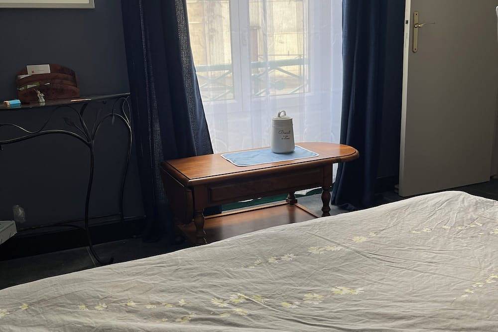 Apartamento entero, Apparently 5' from Rambouillet Park, 45' from Montparnasse Ideal for teleworking  in Rambouillet, Yvelines