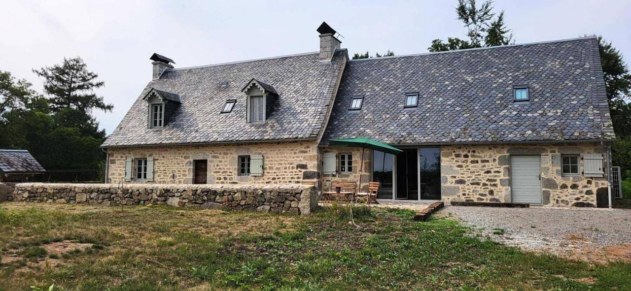 Appartement entier, Villa in Saint-Fréjoux, Région d'Ussel