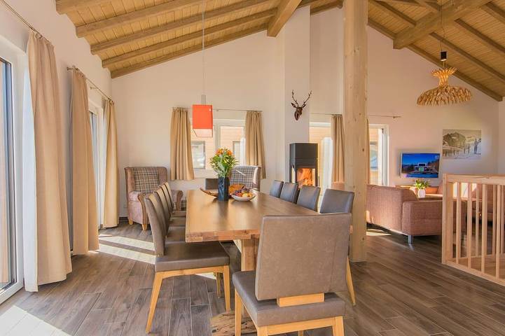 Ferienhaus für 10 Personen, mit Sauna und Balkon, mit Haustier