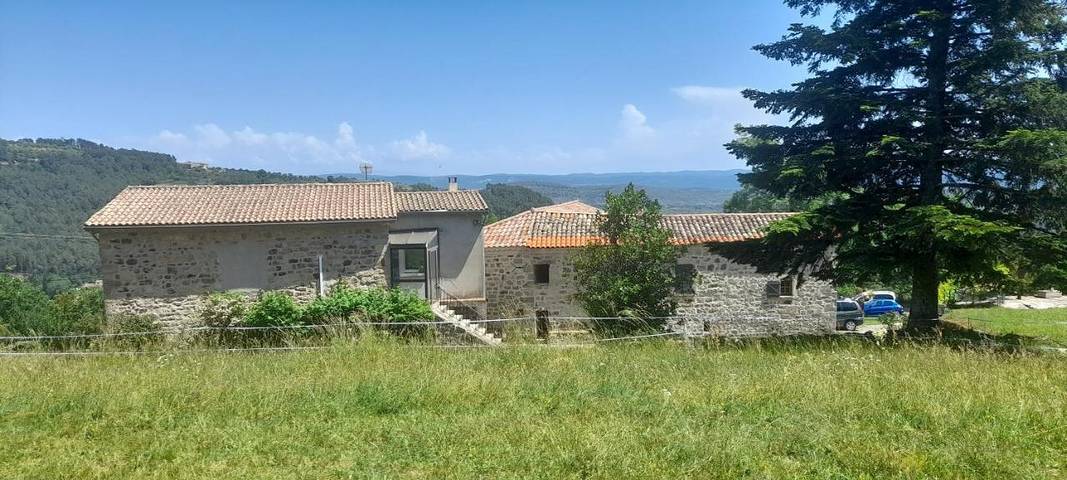 Location de vacances pour 4 personnes, avec vue et jardin à Chassiers - 2